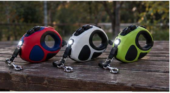 Colores disponibles: rojo y azul, blanco y negro y verde
